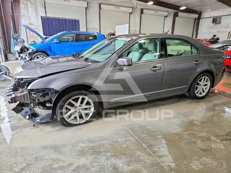 2011 Ford FUSION фото