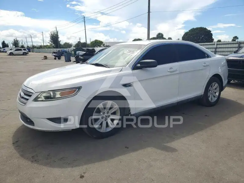 2011 Ford TAURUS photo