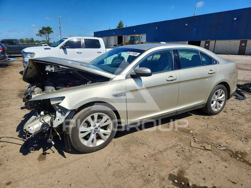 2011 Ford TAURUS фото