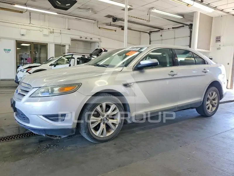 2011 Ford TAURUS фото