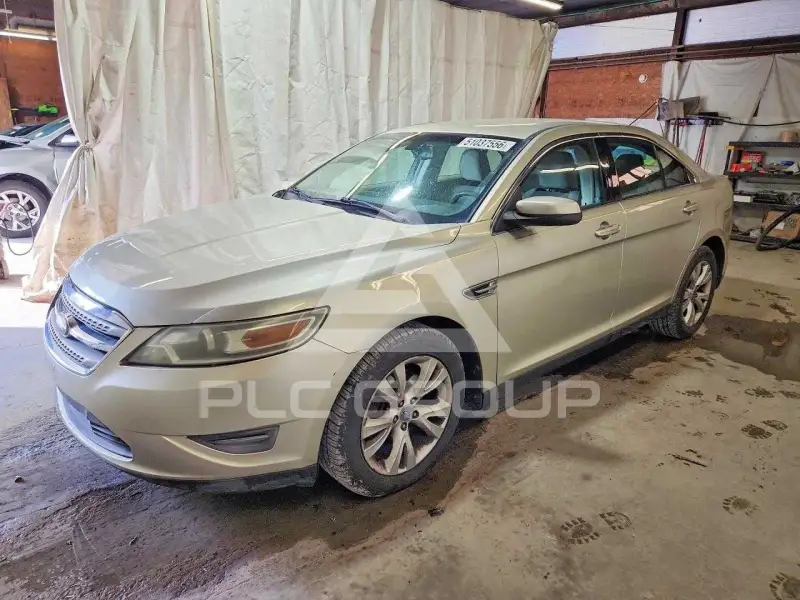 2011 Ford TAURUS photo