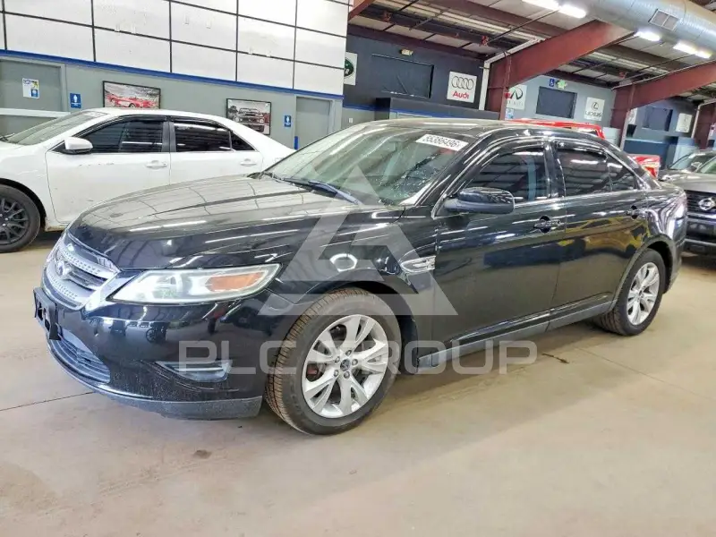 2011 Ford TAURUS фото