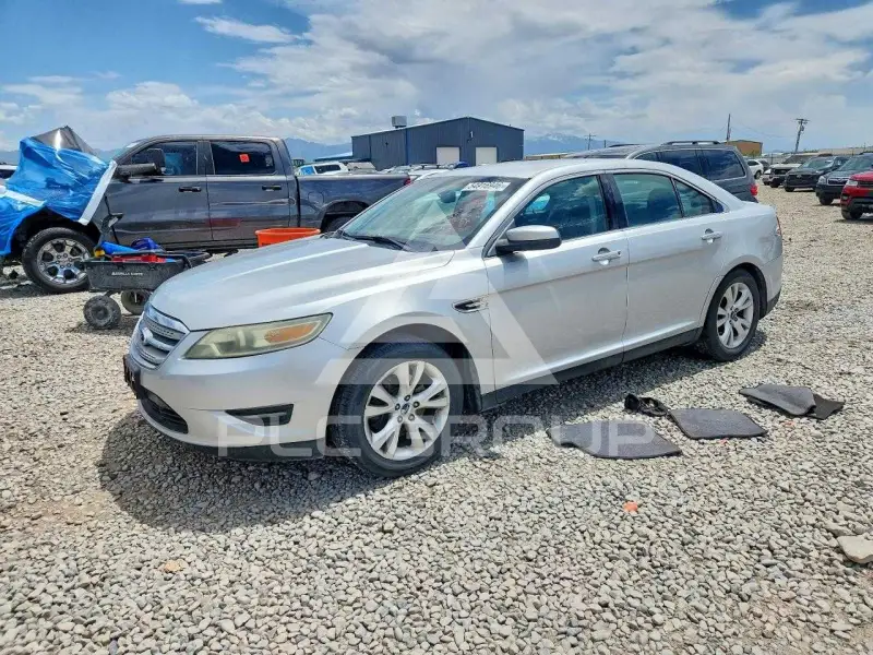 2011 Ford TAURUS фото
