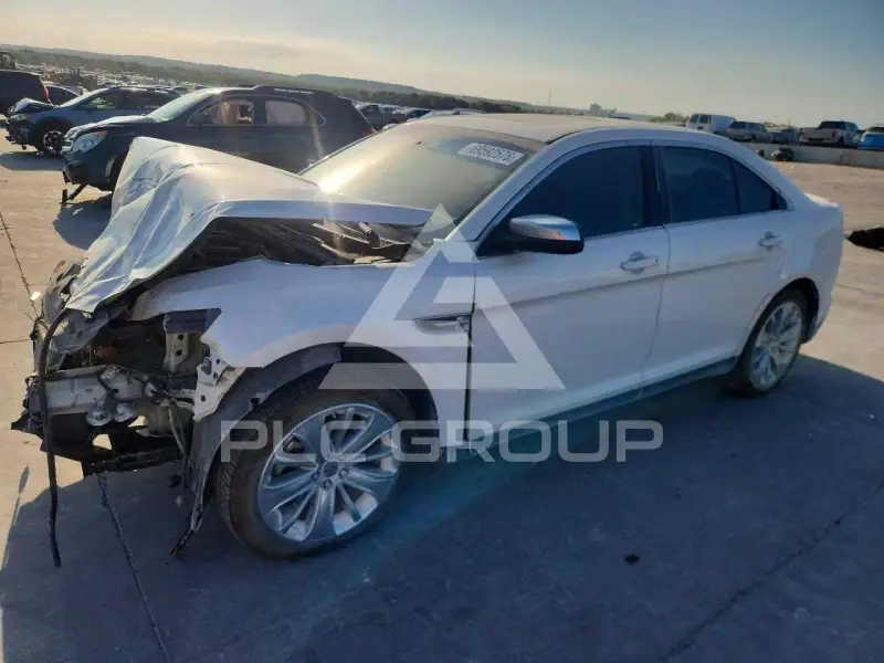2011 Ford TAURUS photo