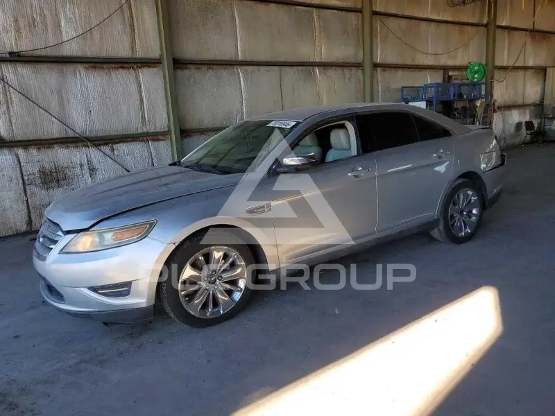 2011 Ford TAURUS photo