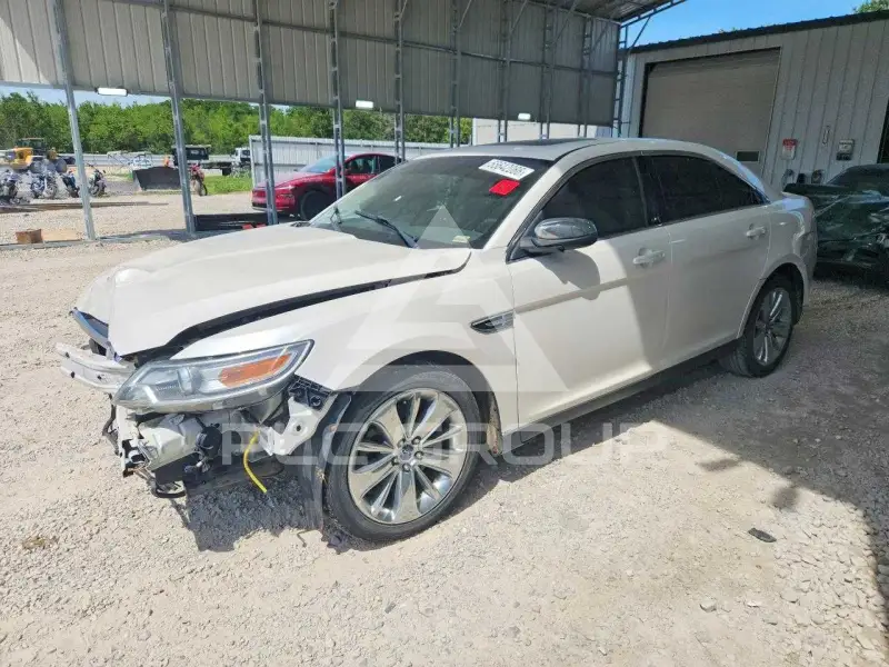 2011 Ford TAURUS фото