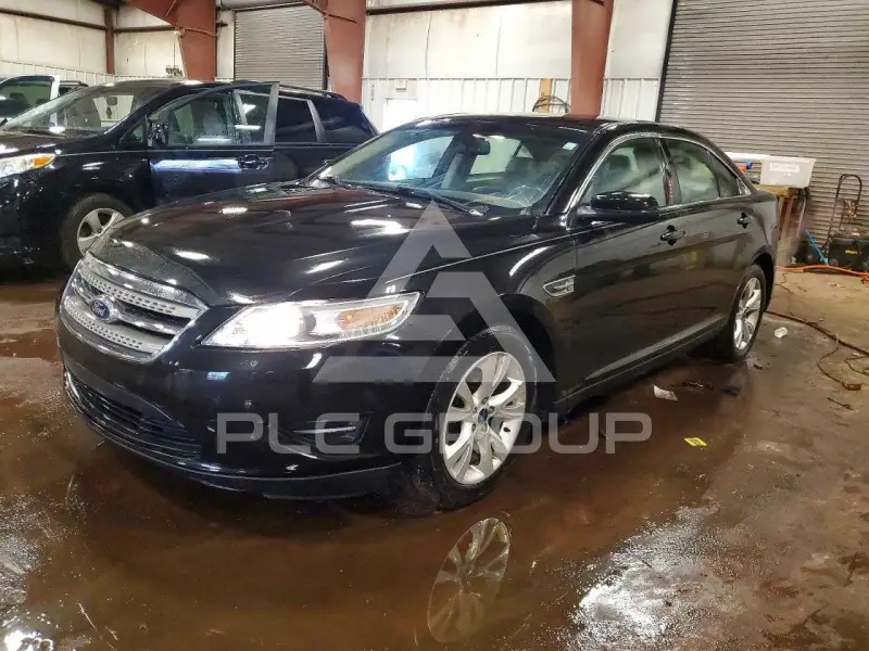 2011 Ford TAURUS фото