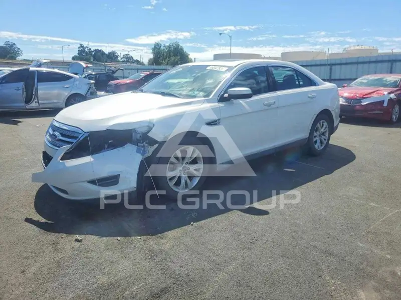 2011 Ford TAURUS photo