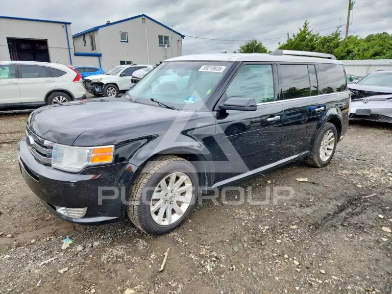 2011 Ford FLEX photo
