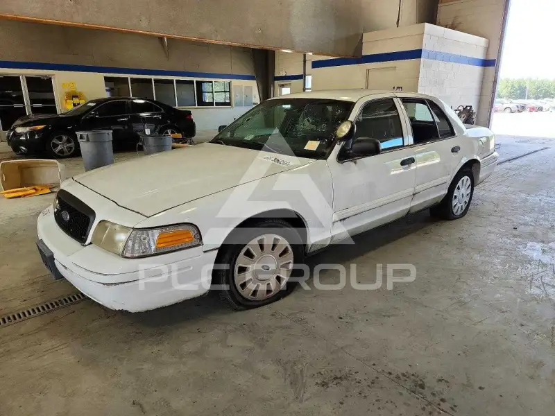 2011 Ford CROWN фото