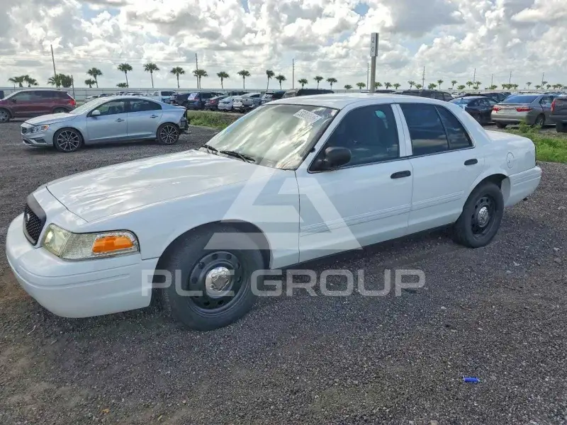 2011 Ford CROWN фото