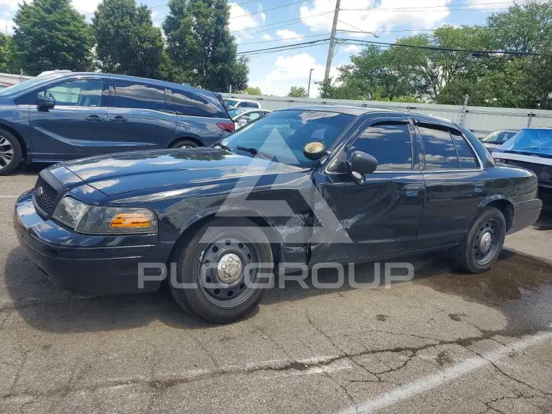 2011 Ford CROWN фото