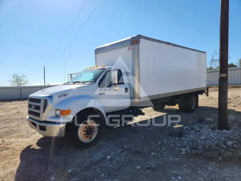 2011 Ford F-650 фото