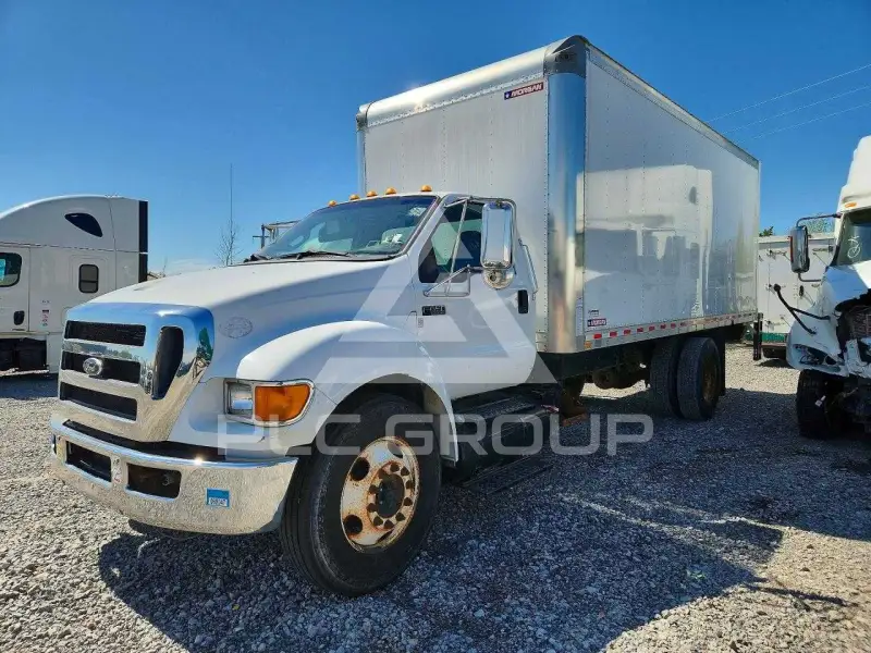 2011 Ford F-650 photo