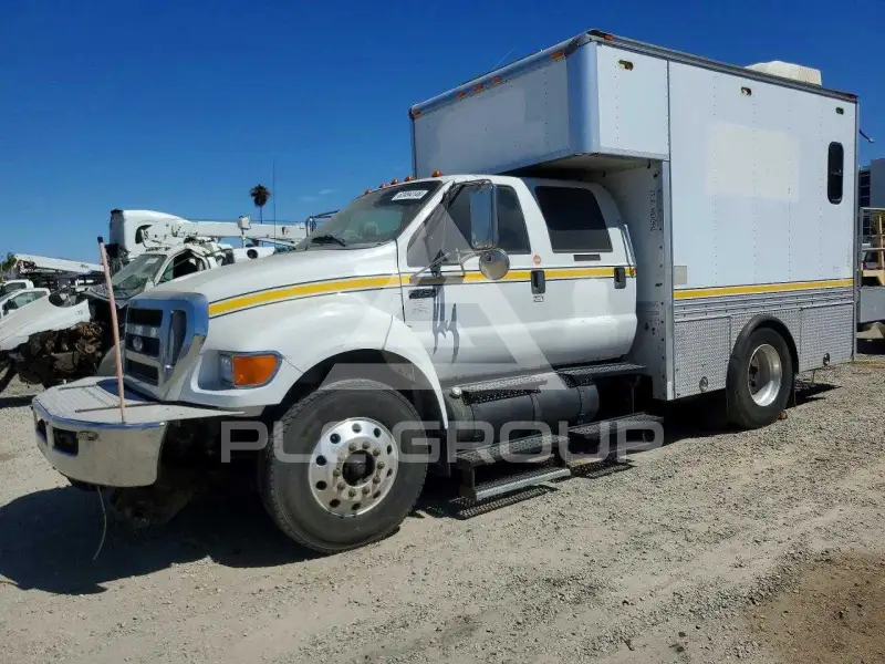 2011 Ford F-750 фото
