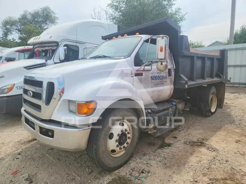 2011 Ford F-750 фото