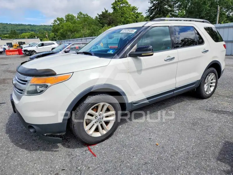 2011 Ford EXPLORER photo