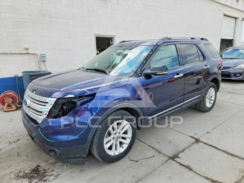 2011 Ford EXPLORER photo