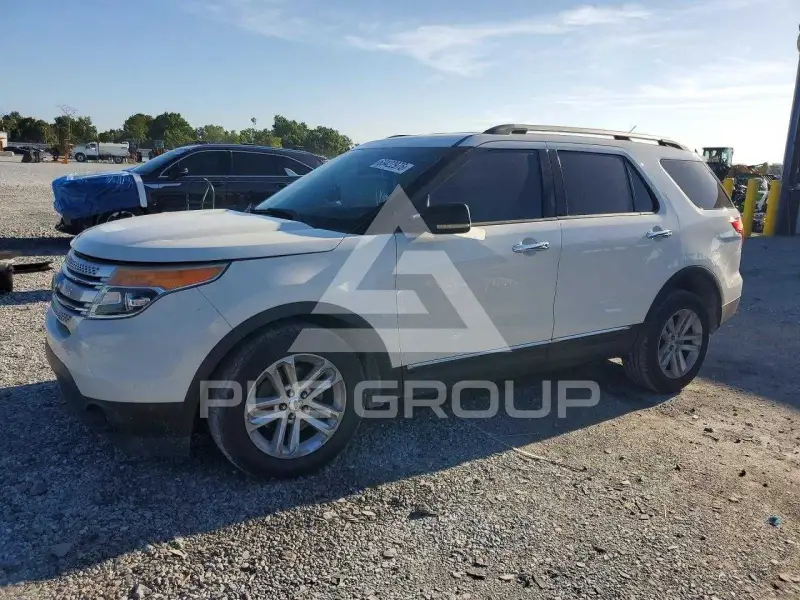 2011 Ford EXPLORER photo
