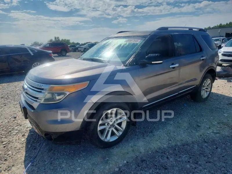 2011 Ford EXPLORER photo