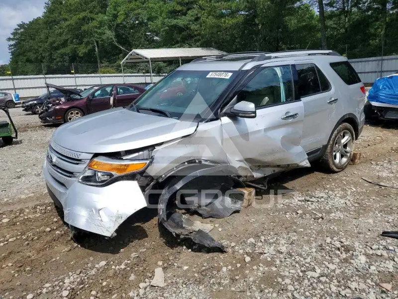 2011 Ford EXPLORER photo