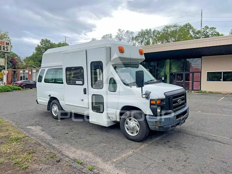 2011 Ford ECONOLINE фото