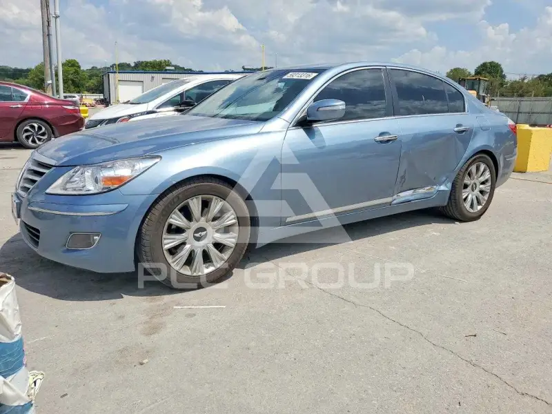 2011 Hyundai Genesis фото