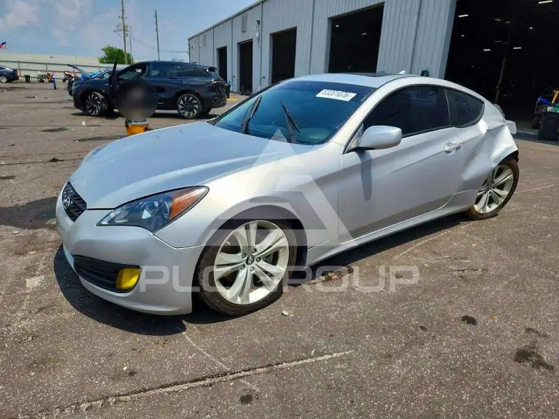 2011 Hyundai Genesis photo
