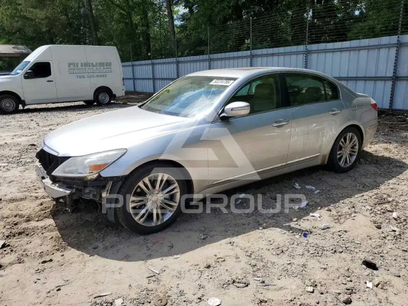 2011 Hyundai Genesis фото