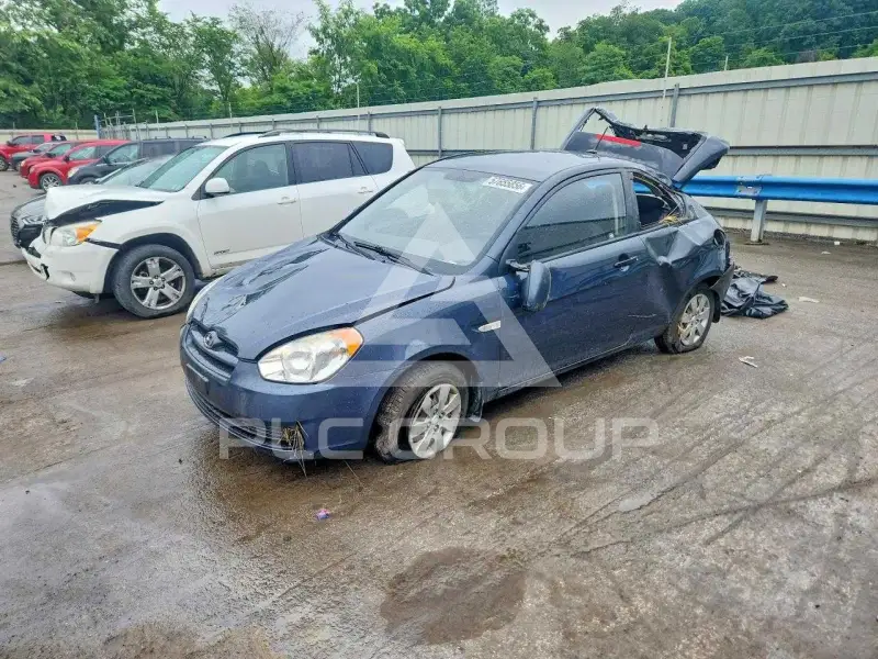 2011 Hyundai Accent фото