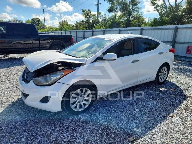 2011 Hyundai Elantra photo