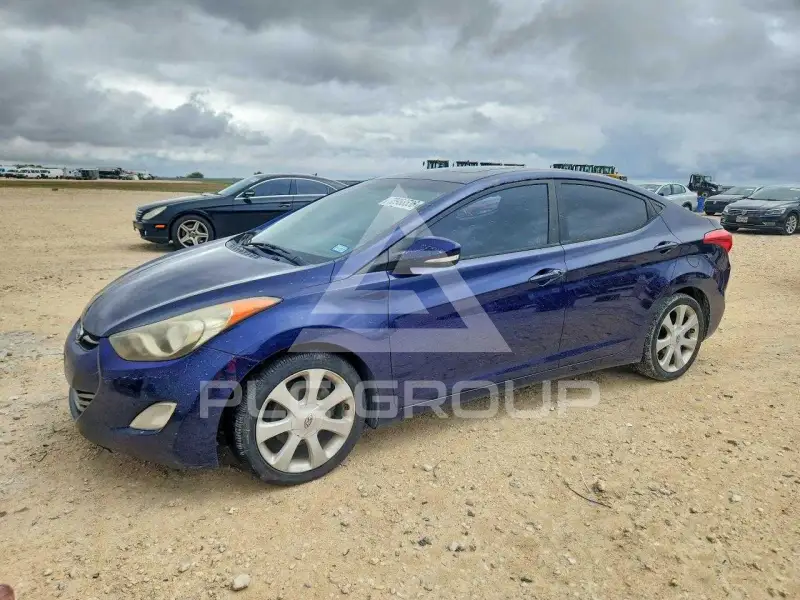 2011 Hyundai Elantra photo