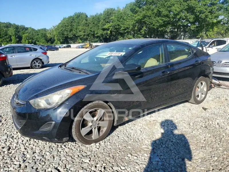 2011 Hyundai Elantra photo