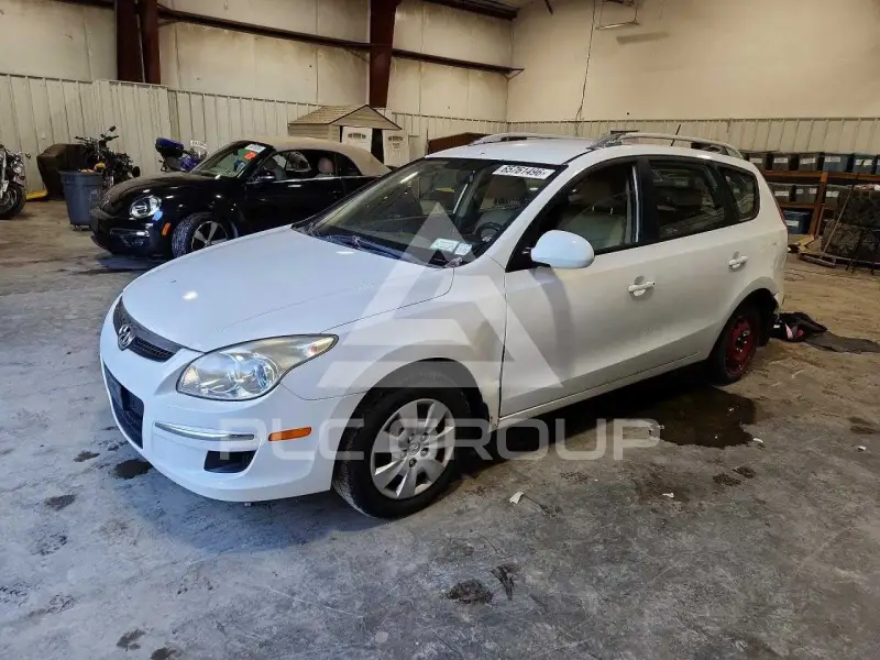 2011 Hyundai Elantra photo