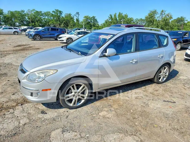2011 Hyundai Elantra photo
