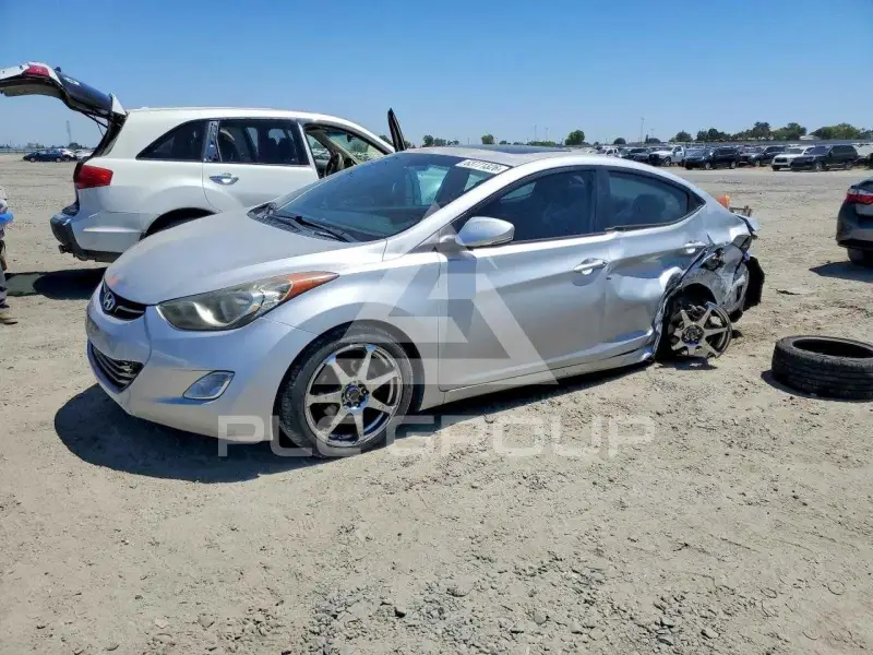 2011 Hyundai Elantra photo