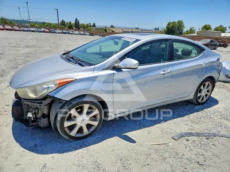 2011 Hyundai Elantra photo