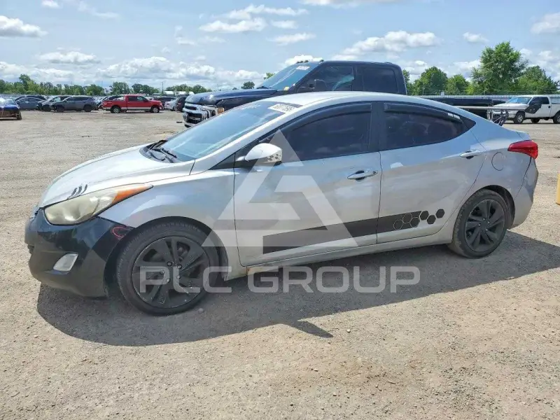 2011 Hyundai Elantra photo