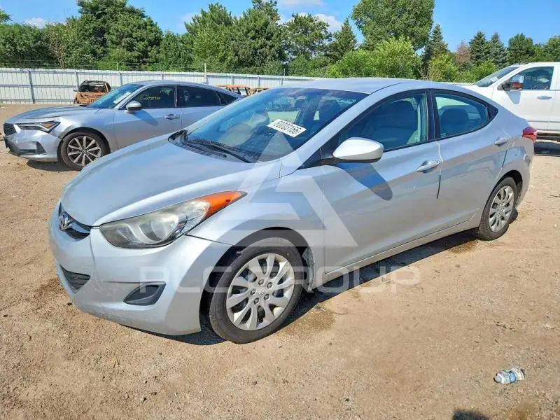 2011 Hyundai Elantra photo