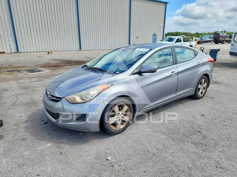 2011 Hyundai Elantra фото