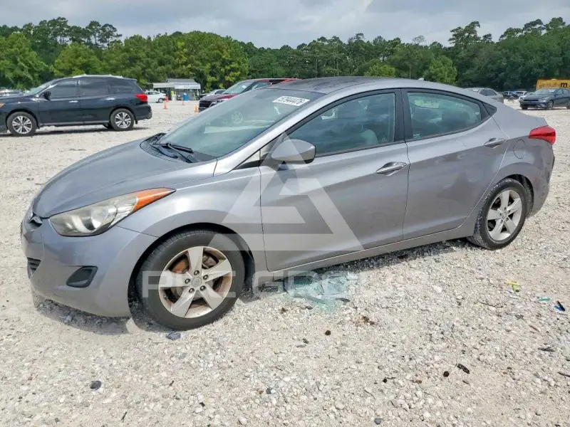 2011 Hyundai Elantra photo