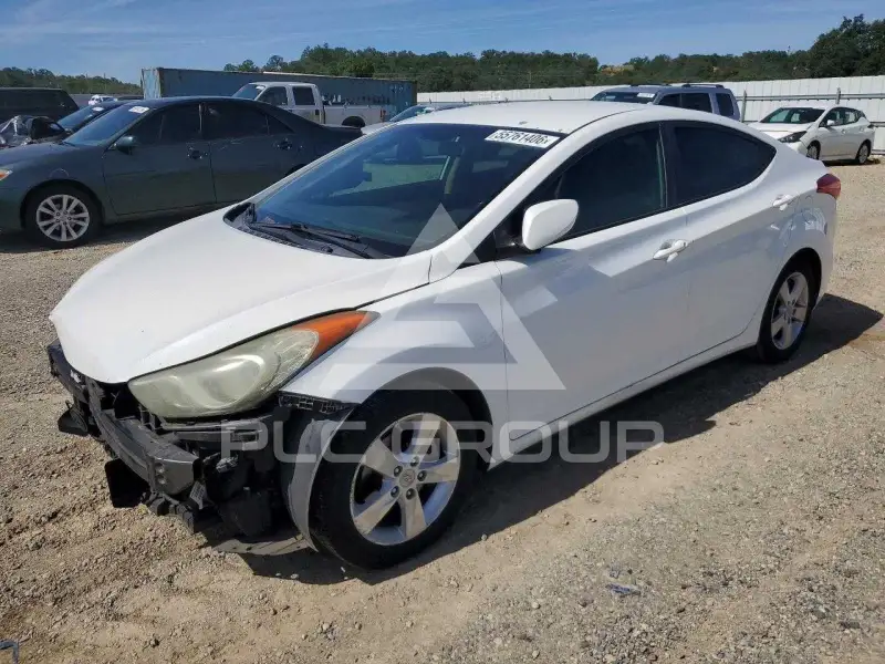 2011 Hyundai Elantra photo