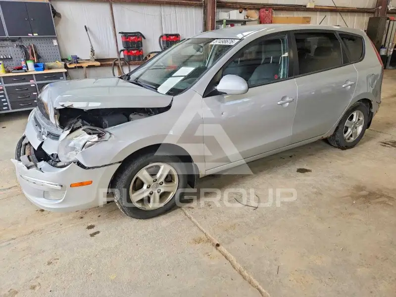 2011 Hyundai Elantra photo