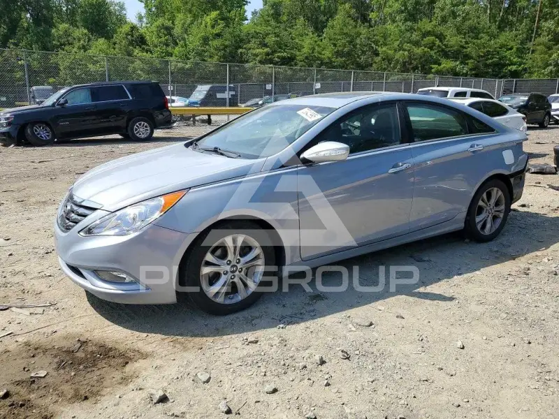 2011 Hyundai Sonata photo
