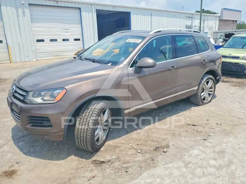 2011 Volkswagen Touareg фото