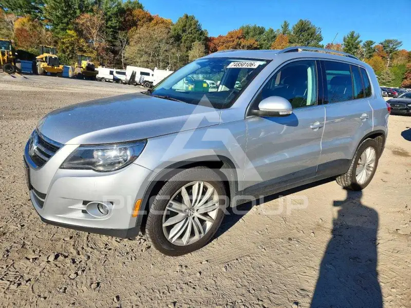 2011 Volkswagen Tiguan photo