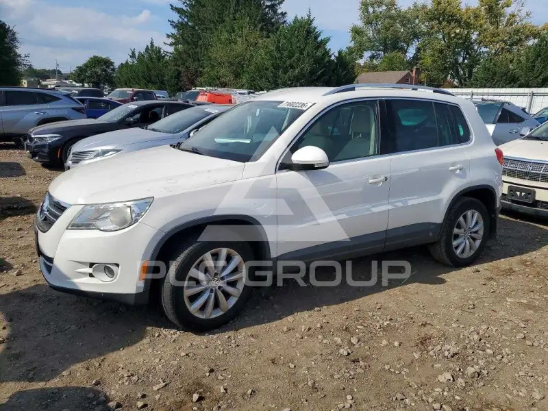 2011 Volkswagen Tiguan фото