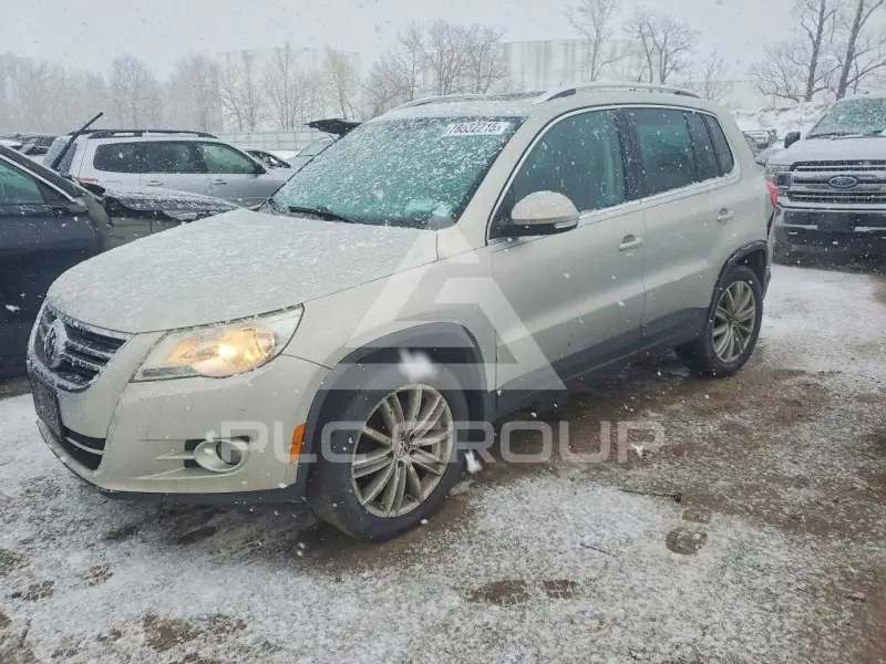 2011 Volkswagen Tiguan фото