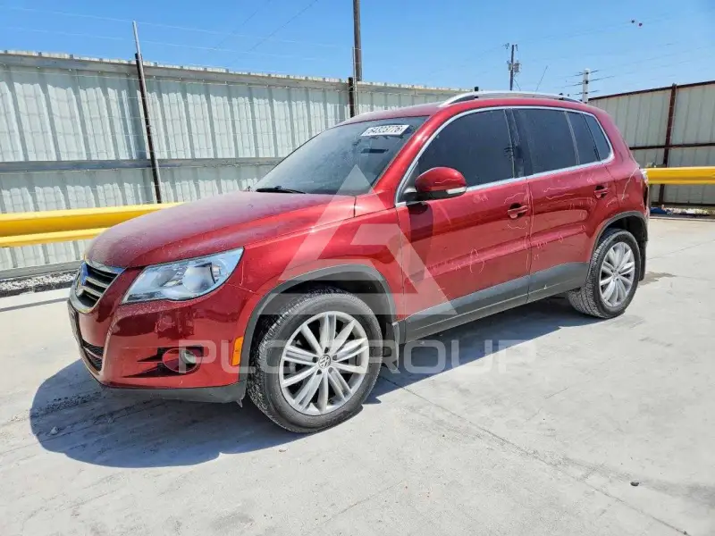 2011 Volkswagen Tiguan photo