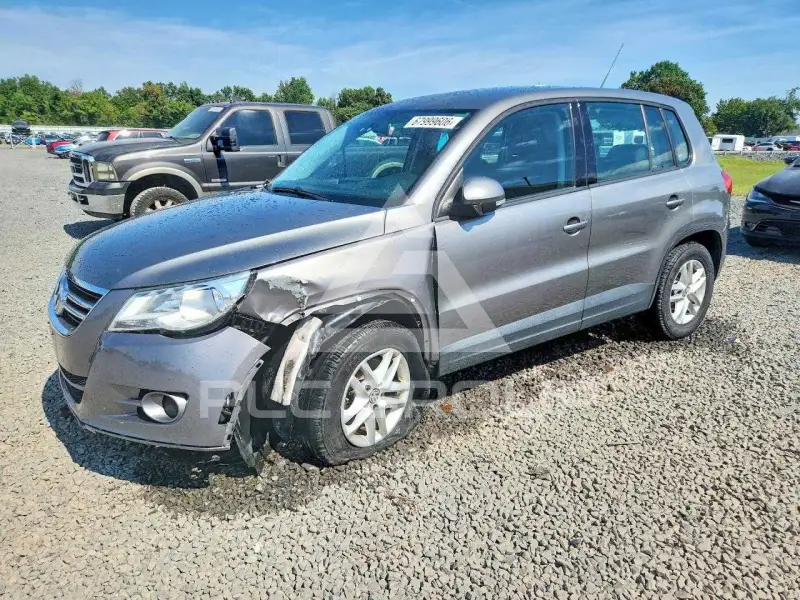2011 Volkswagen Tiguan фото